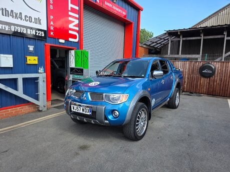 Mitsubishi L200 DIAMOND 4WD LWB SHR DI-D D/C AUTO