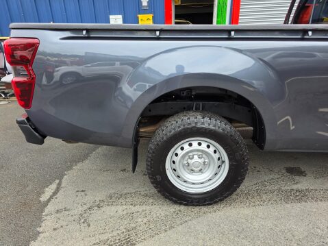 Isuzu D-Max UTILITY SCB 9
