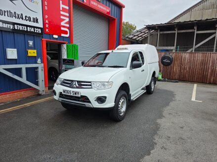 Mitsubishi L200 DI-D 4X4 4LIFE CLUB CAB