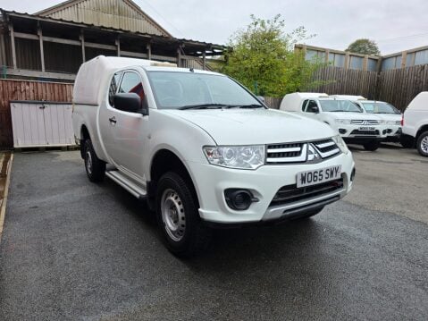 Mitsubishi L200 DI-D 4X4 4LIFE CLUB CAB 3