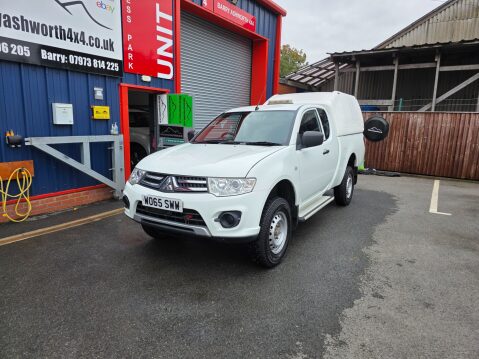 Mitsubishi L200 DI-D 4X4 4LIFE CLUB CAB 1