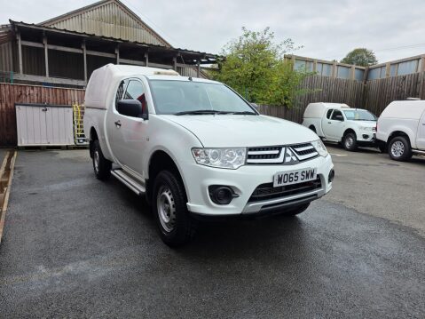 Mitsubishi L200 DI-D 4X4 4LIFE CLUB CAB 3