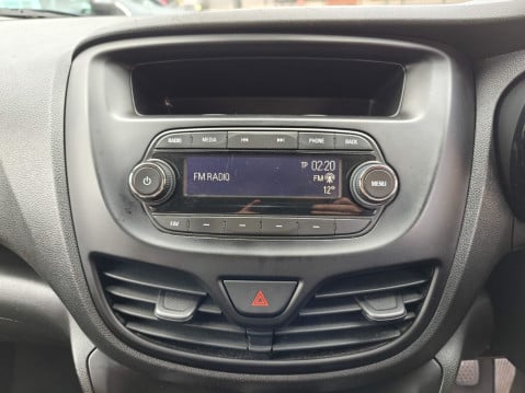 Vauxhall Viva 1.0i SE Euro 6 5dr 35