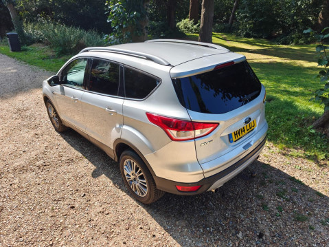 Ford Kuga 2.0 TDCi Titanium 2WD Euro 5 5dr 14