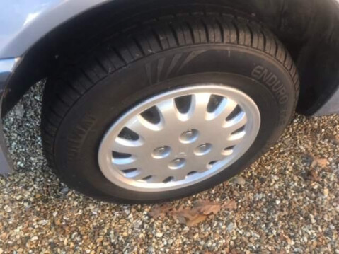Honda Civic 1.4 GL 3dr 33