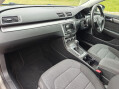 Volkswagen Passat 2.0 TDI BlueMotion Tech Highline DSG Euro 5 (s/s) 5dr 17
