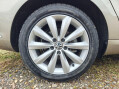 Volkswagen Passat 2.0 TDI BlueMotion Tech Highline DSG Euro 5 (s/s) 5dr 71
