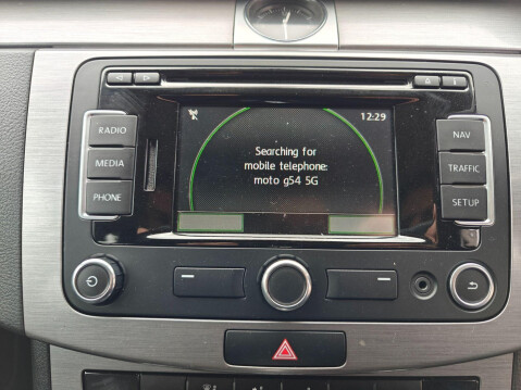 Volkswagen Passat 2.0 TDI BlueMotion Tech Highline DSG Euro 5 (s/s) 5dr 52