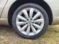 Volkswagen Passat 2.0 TDI BlueMotion Tech Highline DSG Euro 5 (s/s) 5dr 73