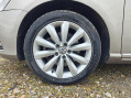 Volkswagen Passat 2.0 TDI BlueMotion Tech Highline DSG Euro 5 (s/s) 5dr 72