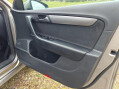 Volkswagen Passat 2.0 TDI BlueMotion Tech Highline DSG Euro 5 (s/s) 5dr 32