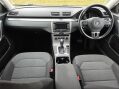 Volkswagen Passat 2.0 TDI BlueMotion Tech Highline DSG Euro 5 (s/s) 5dr 16