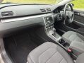 Volkswagen Passat 2.0 TDI BlueMotion Tech Highline DSG Euro 5 (s/s) 5dr 17