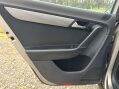 Volkswagen Passat 2.0 TDI BlueMotion Tech Highline DSG Euro 5 (s/s) 5dr 41