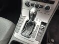 Volkswagen Passat 2.0 TDI BlueMotion Tech Highline DSG Euro 5 (s/s) 5dr 54