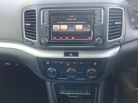 Volkswagen Sharan 2.0 TDI BlueMotion Tech SE DSG Euro 6 (s/s) 5dr 52