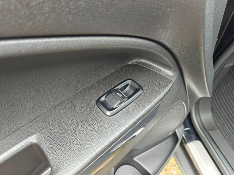 Ford Ecosport 1.5 TDCi Titanium 2WD Euro 6 5dr 45