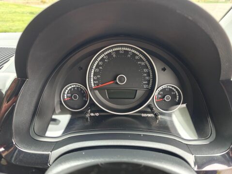 Volkswagen Up 1.0 High up! Euro 6 5dr 50