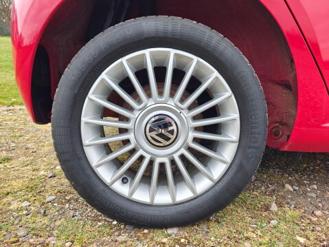 Volkswagen Up 1.0 High up! Euro 6 5dr 59