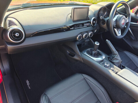 Fiat 124 Spider 1.4 MultiAir Lusso Euro 6 2dr 26