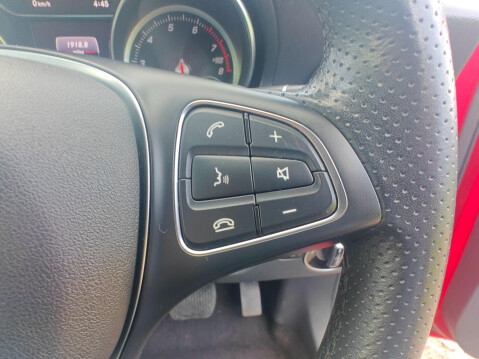 Mercedes-Benz GLA 1.6 GLA180 Urban Edition 7G-DCT Euro 6 (s/s) 5dr 59