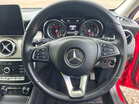 Mercedes-Benz GLA 1.6 GLA180 Urban Edition 7G-DCT Euro 6 (s/s) 5dr 57