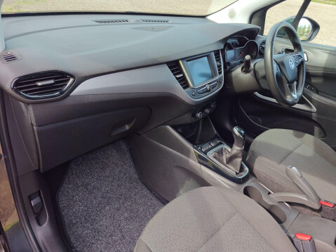 Vauxhall Crossland X 1.6 Turbo D ecoTEC SE Euro 6 (s/s) 5dr 17