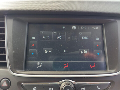 Vauxhall Crossland X 1.6 Turbo D ecoTEC SE Euro 6 (s/s) 5dr 35