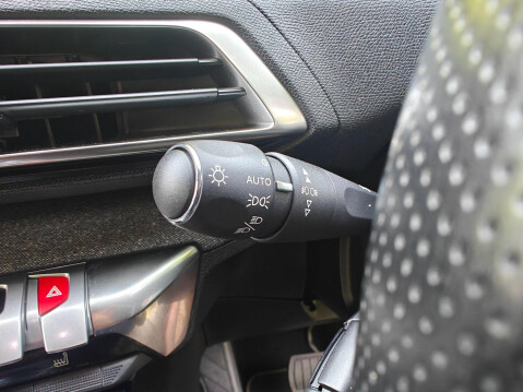 Peugeot 3008 1.6 PureTech GT Line Premium EAT Euro 6 (s/s) 5dr 72