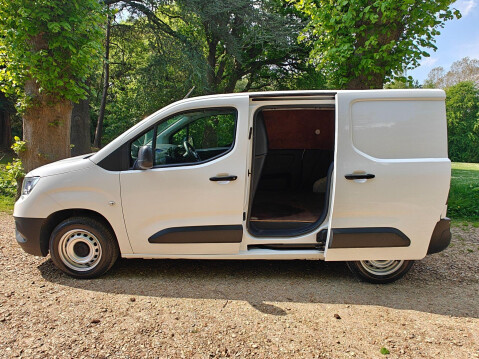 Vauxhall Combo 1.5 Turbo D 2000 Edition L1 H1 Euro 6 (s/s) 4dr 9