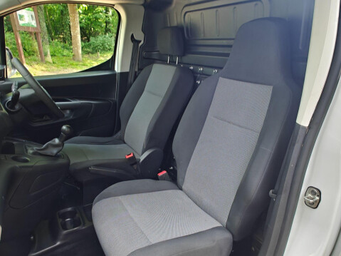 Vauxhall Combo 1.5 Turbo D 2000 Edition L1 H1 Euro 6 (s/s) 4dr 17