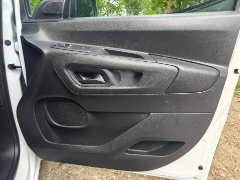 Vauxhall Combo 1.5 Turbo D 2000 Edition L1 H1 Euro 6 (s/s) 4dr 30