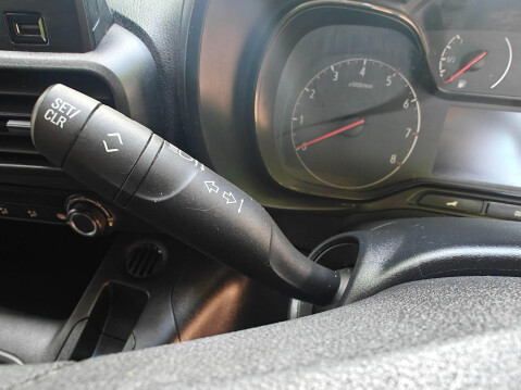 Vauxhall Combo 1.5 Turbo D 2000 Edition L1 H1 Euro 6 (s/s) 4dr 38