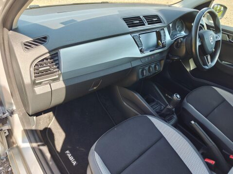 Skoda Fabia 1.0 TSI SE Euro 6 (s/s) 5dr 16