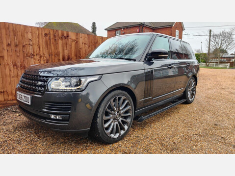 Land Rover Range Rover 4.4 SD V8 Autobiography Auto 4WD Euro 6 (s/s) 5dr 9