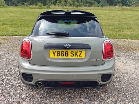 Mini Hatch 1.5 Cooper Steptronic Euro 6 (s/s) 3dr 5