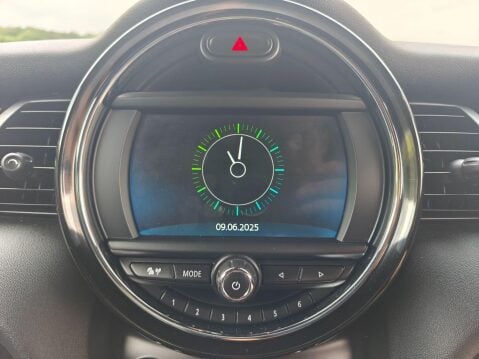 Mini Hatch 1.5 Cooper Steptronic Euro 6 (s/s) 3dr 29
