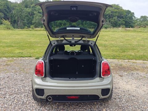 Mini Hatch 1.5 Cooper Steptronic Euro 6 (s/s) 3dr 6