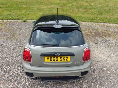 Mini Hatch 1.5 Cooper Steptronic Euro 6 (s/s) 3dr 14
