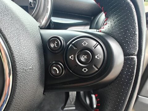 Mini Hatch 1.5 Cooper Steptronic Euro 6 (s/s) 3dr 61