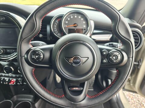 Mini Hatch 1.5 Cooper Steptronic Euro 6 (s/s) 3dr 55