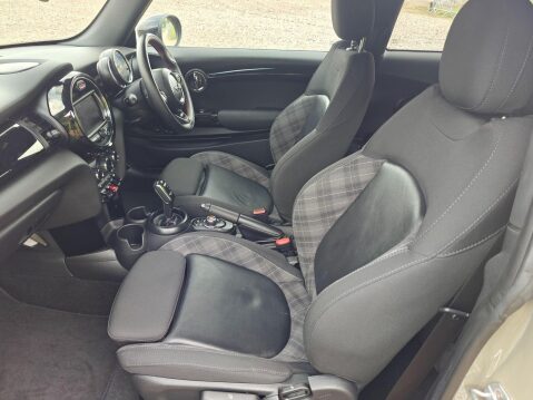Mini Hatch 1.5 Cooper Steptronic Euro 6 (s/s) 3dr 20