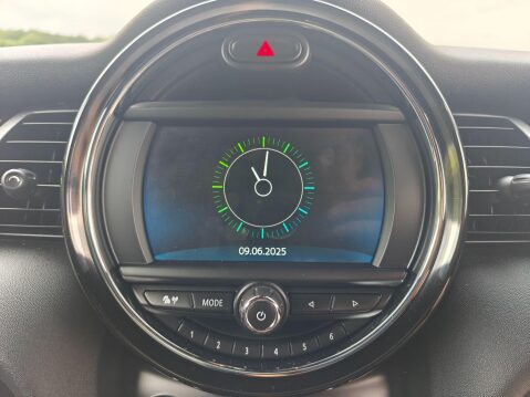 Mini Hatch 1.5 Cooper Steptronic Euro 6 (s/s) 3dr 26