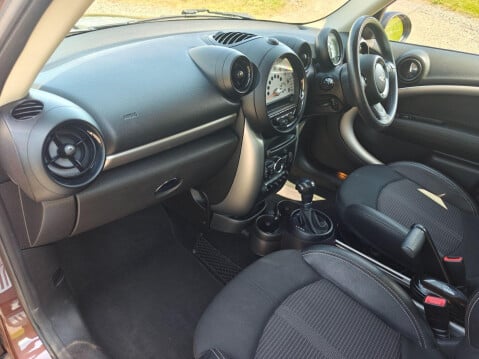 Mini Countryman 1.6 Cooper Auto Euro 6 5dr 19