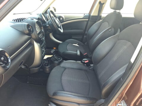 Mini Countryman 1.6 Cooper Auto Euro 6 5dr 23