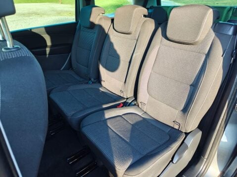 Volkswagen Sharan 2.0 TDI BlueMotion Tech SE DSG Euro 6 (s/s) 5dr 25