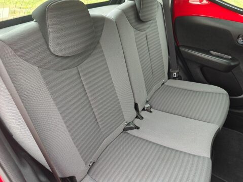 Toyota Aygo 1.0 VVT-i x-play Euro 6 5dr 26