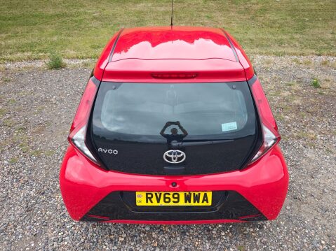 Toyota Aygo 1.0 VVT-i x-play Euro 6 5dr 16