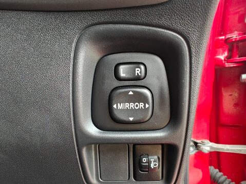 Toyota Aygo 1.0 VVT-i x-play Euro 6 5dr 59