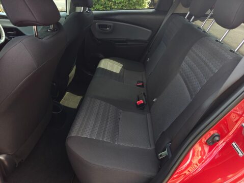 Toyota Yaris 1.33 Dual VVT-i Icon Euro 6 5dr 24
